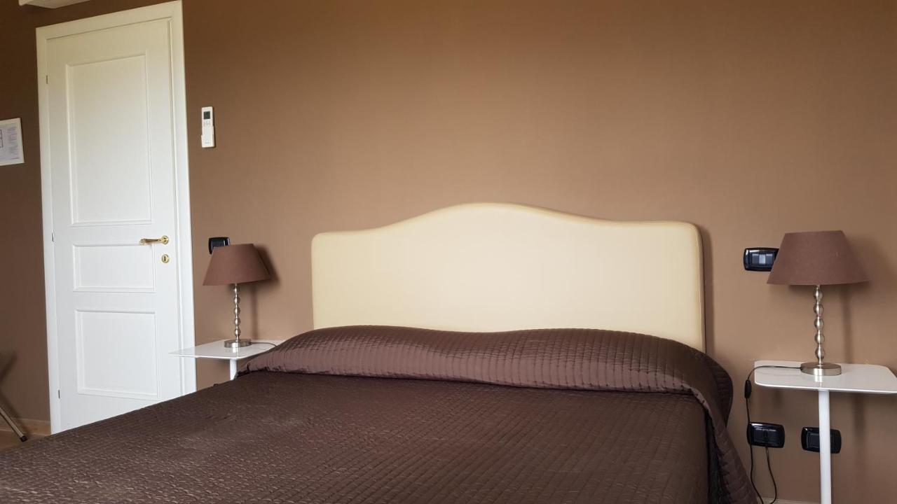 Il Casale Degli Ulivi - *